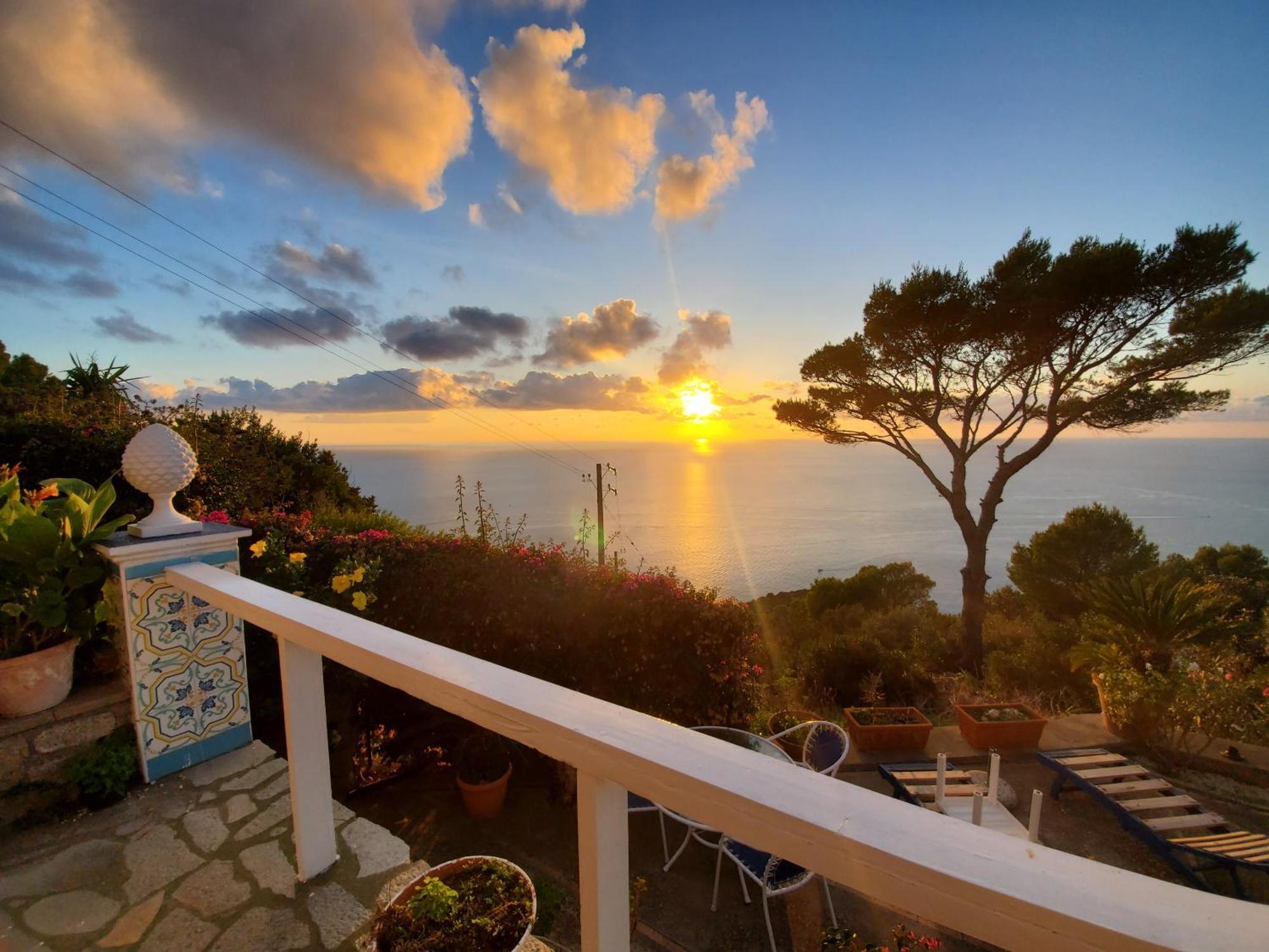 Bb La Guardiia Bed & Breakfast Anacapri  Eksteriør bilde